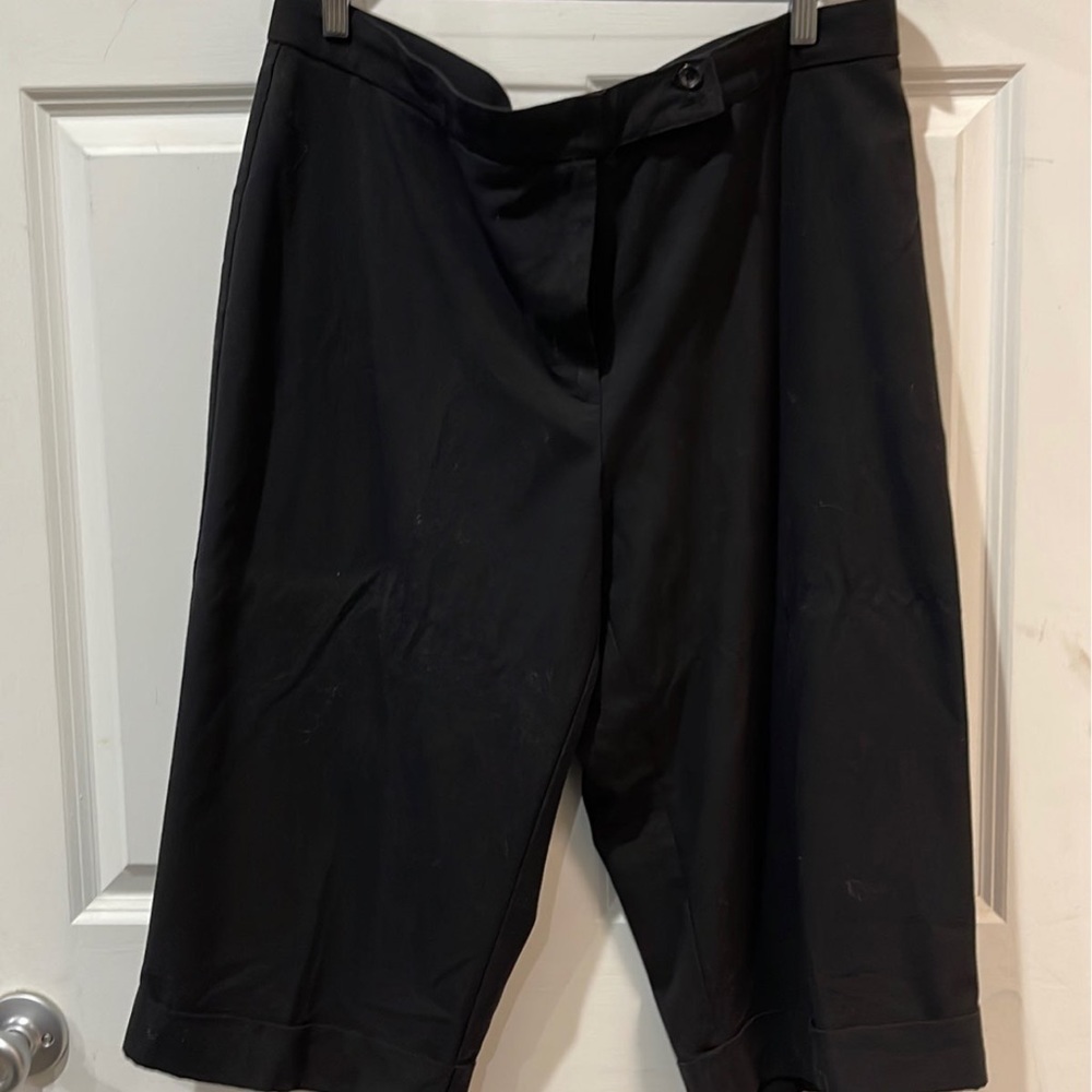 Dress barn size 18w capri pant